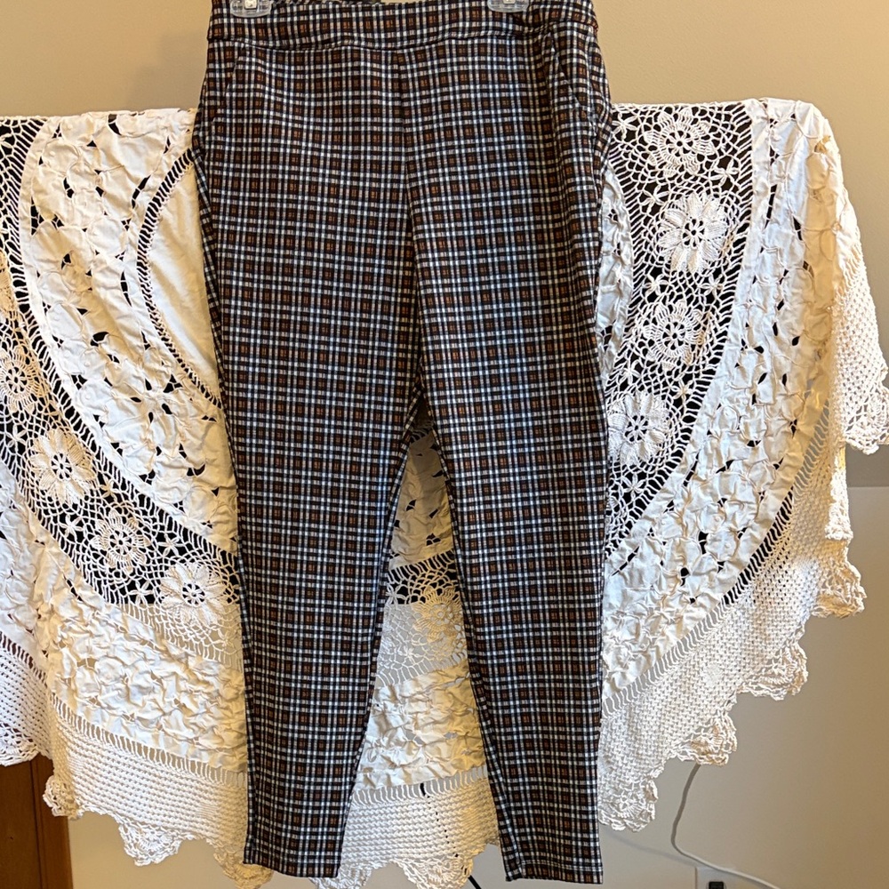 SO High Rise Legging Size Large Juniors Plaid Trousers NWOT
